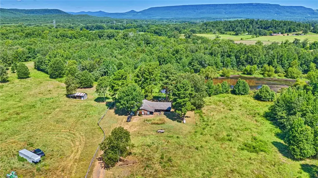 10972 B Cowger Lane, Dardanelle