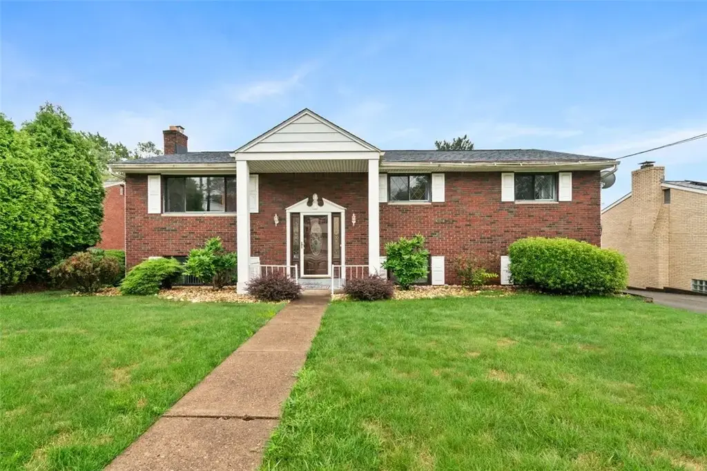 214 Maurice Court, Penn Hills