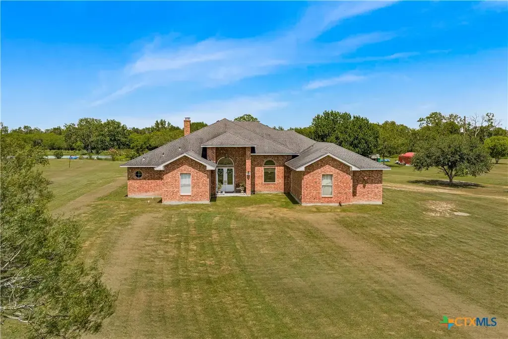 510 Chaparral Drive, Victoria