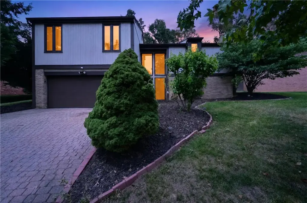 152 Cassia Drive , Jefferson Hills