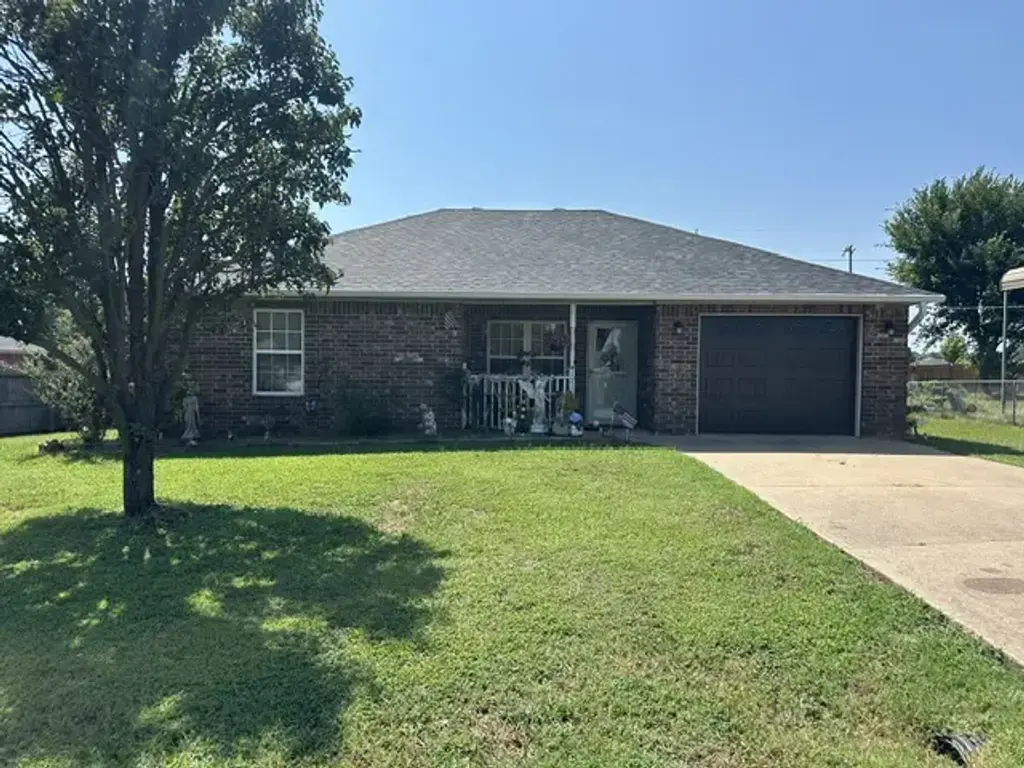 707 Persimmon Street Sw, Gravette