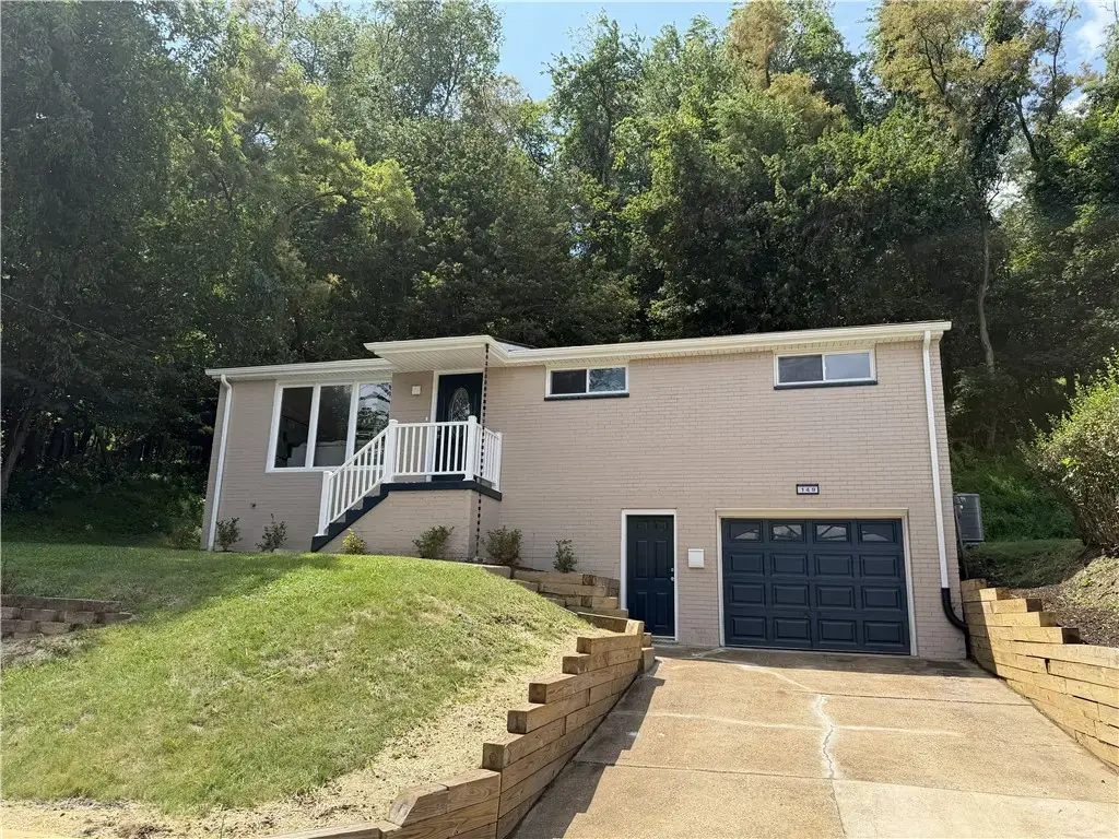 149 Eastminster Drive , Verona