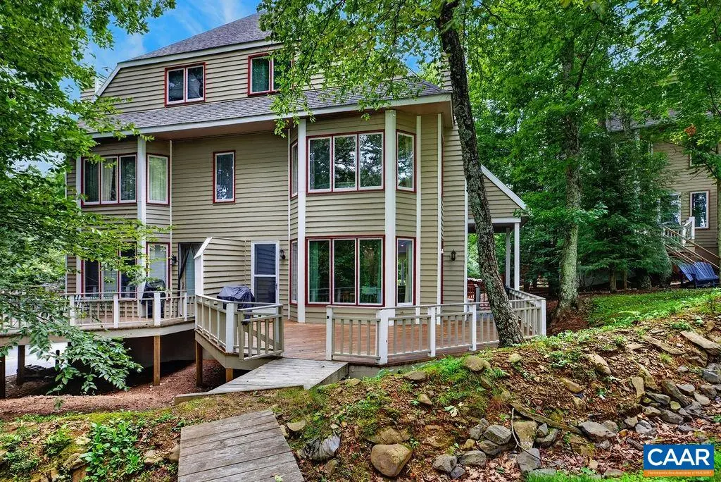15 Trillium Close, Wintergreen Resort