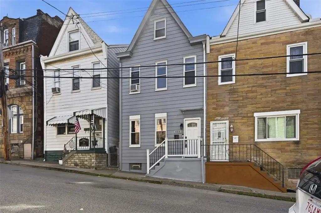 459 Pearl Street , Bloomfield