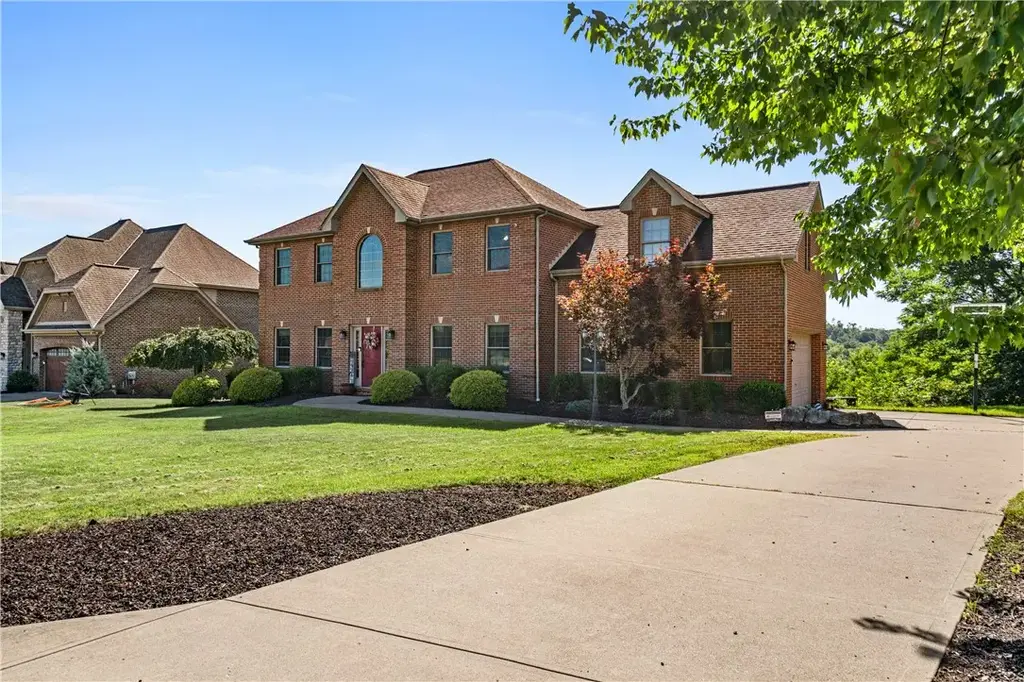2044 Sterling Drive , South Fayette