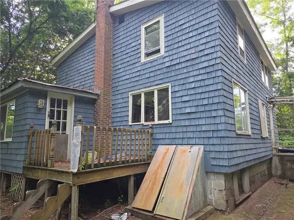 1526 Ten Rod Rd, North Kingstown