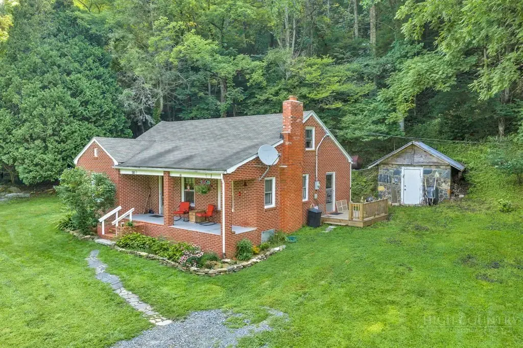 50 Pleasantville Lane, Newland