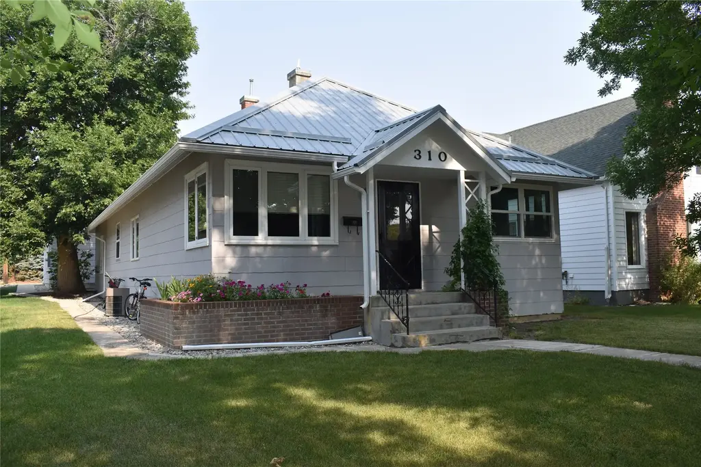310 S Maryland Street, Conrad