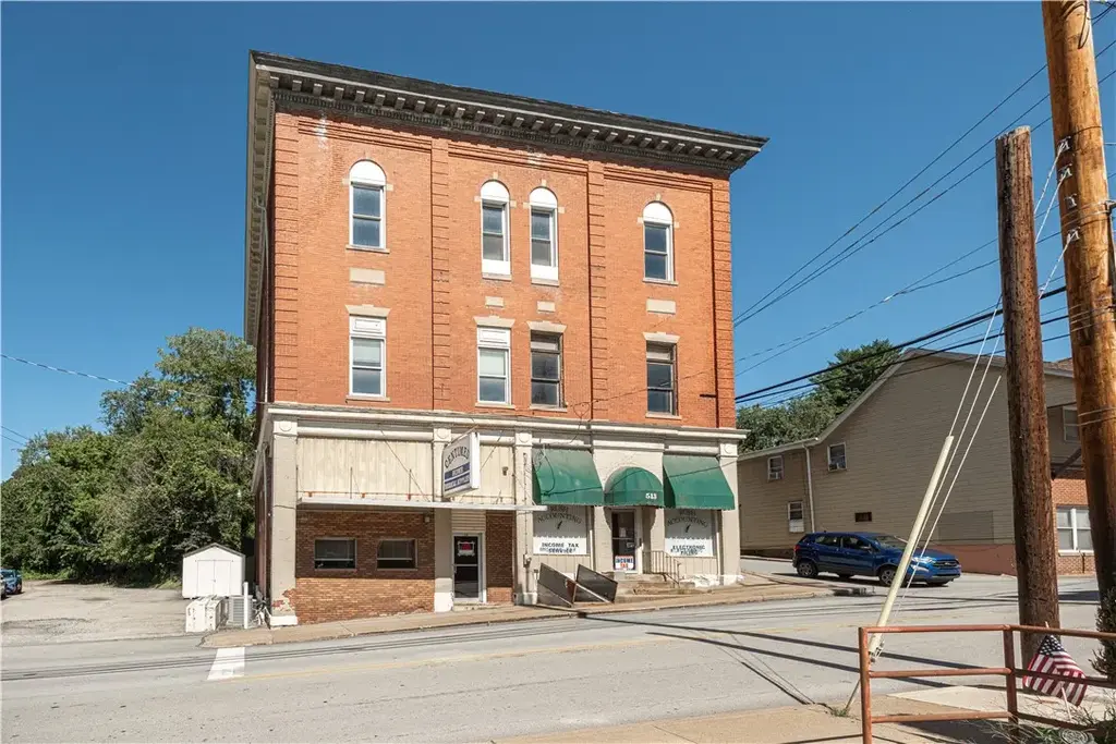 513 Main Street , Bentleyville