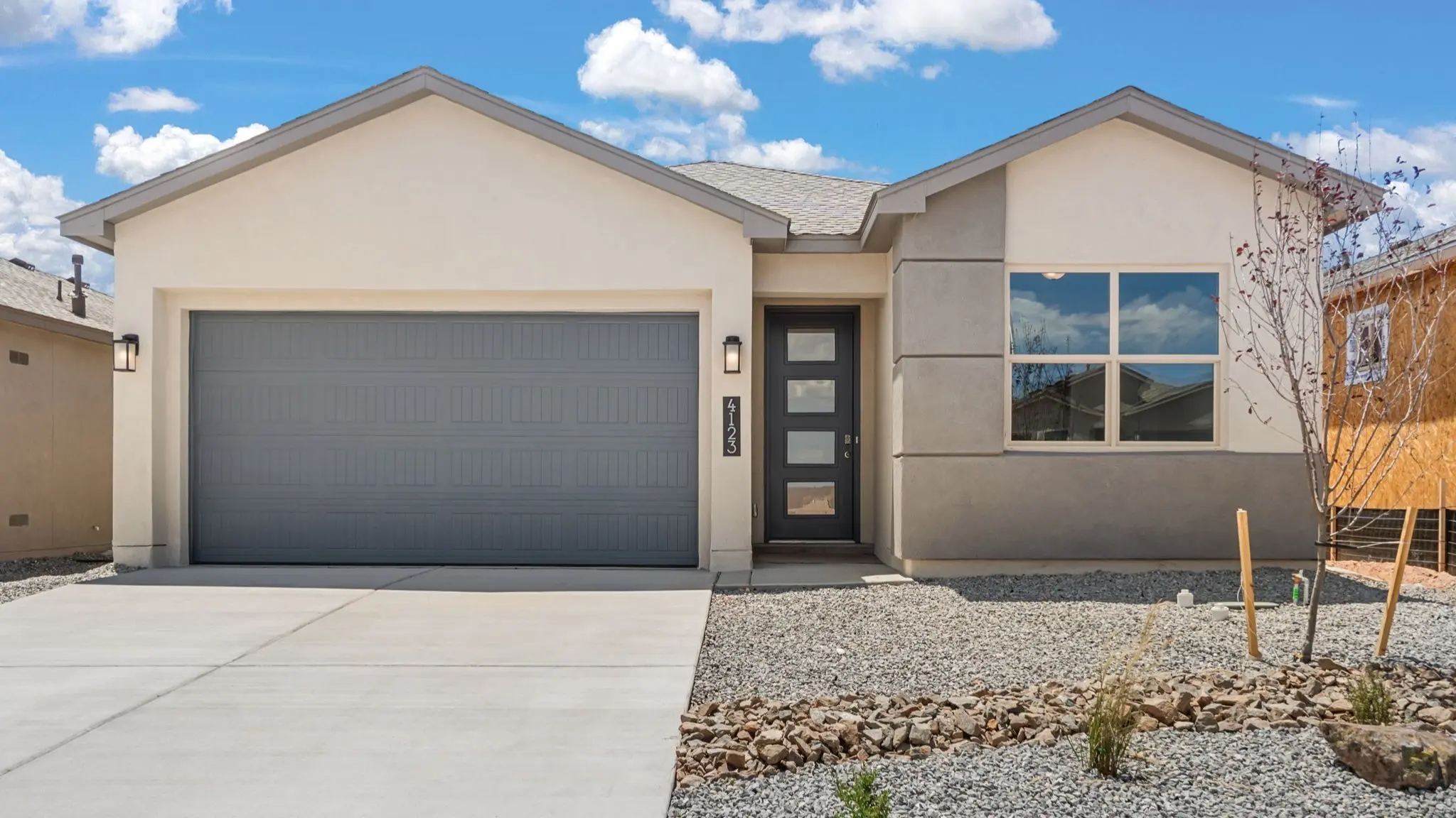 4339 Vista Manzano, Santa Fe