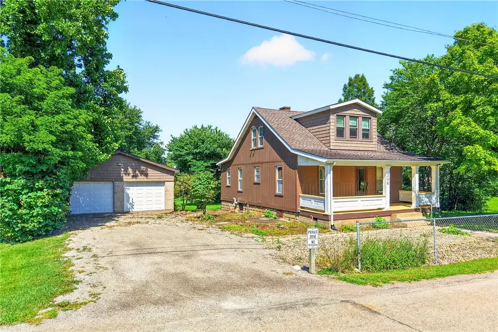308 Ridge Road, Centerville