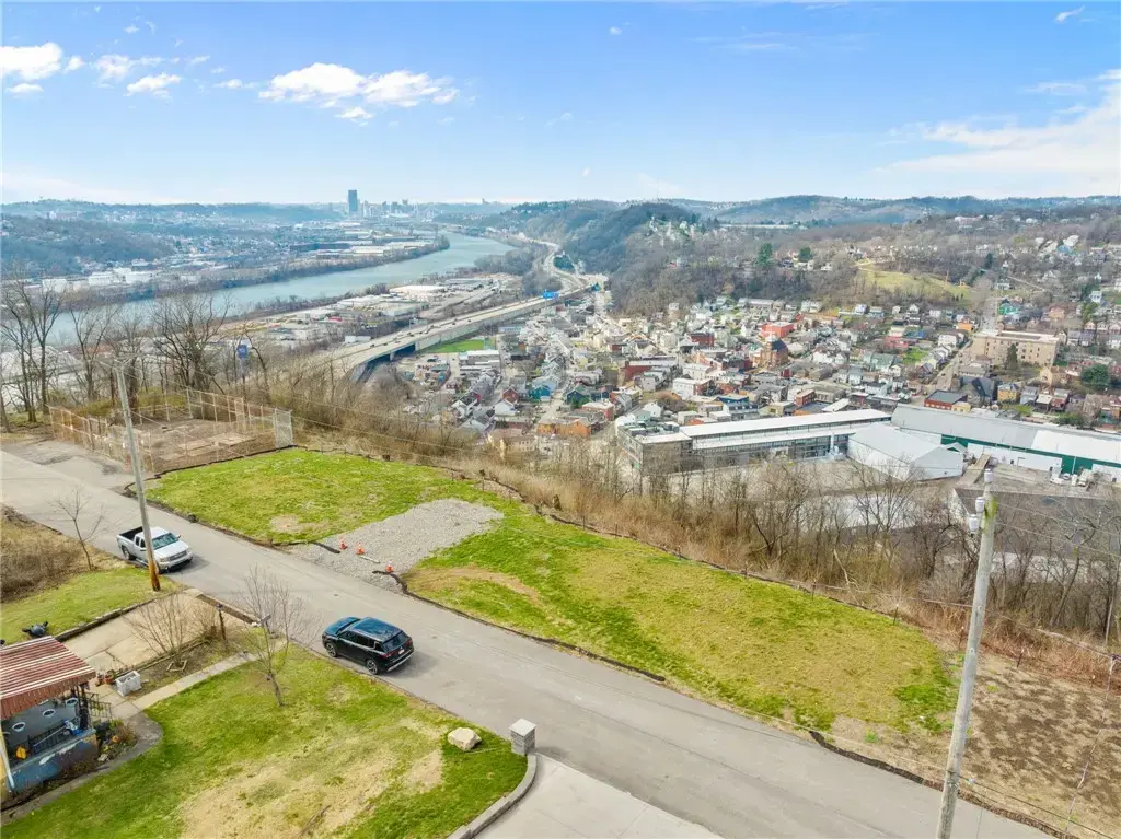 Highland Avenue, Shaler
