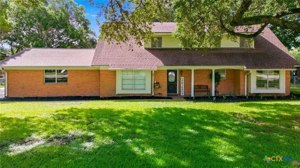 205 Yucca Drive, Victoria