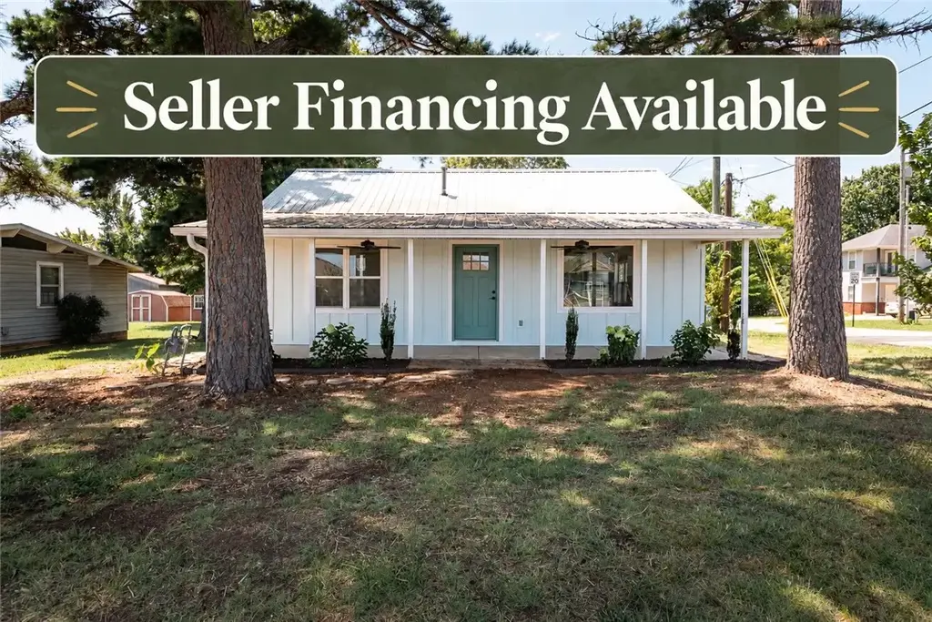 1023 S Morningside Drive, Fayetteville