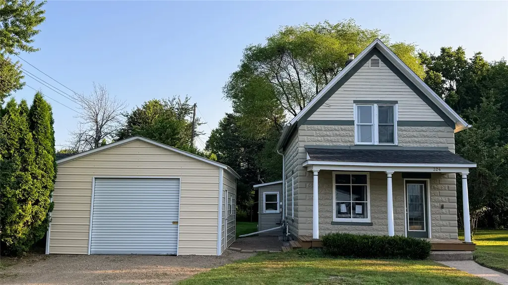 324 Mead Street, Eau Claire