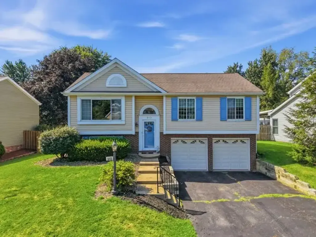 513 Sarah Drive , Cranberry