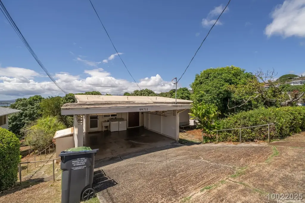 99-711 Halawa Drive # Main, Aiea