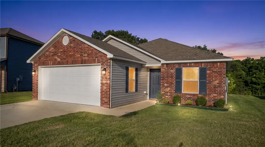 1151 E Sparrow Circle, Fayetteville
