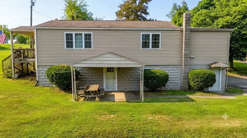 4649 Jefferson Avenue, Hopewell
