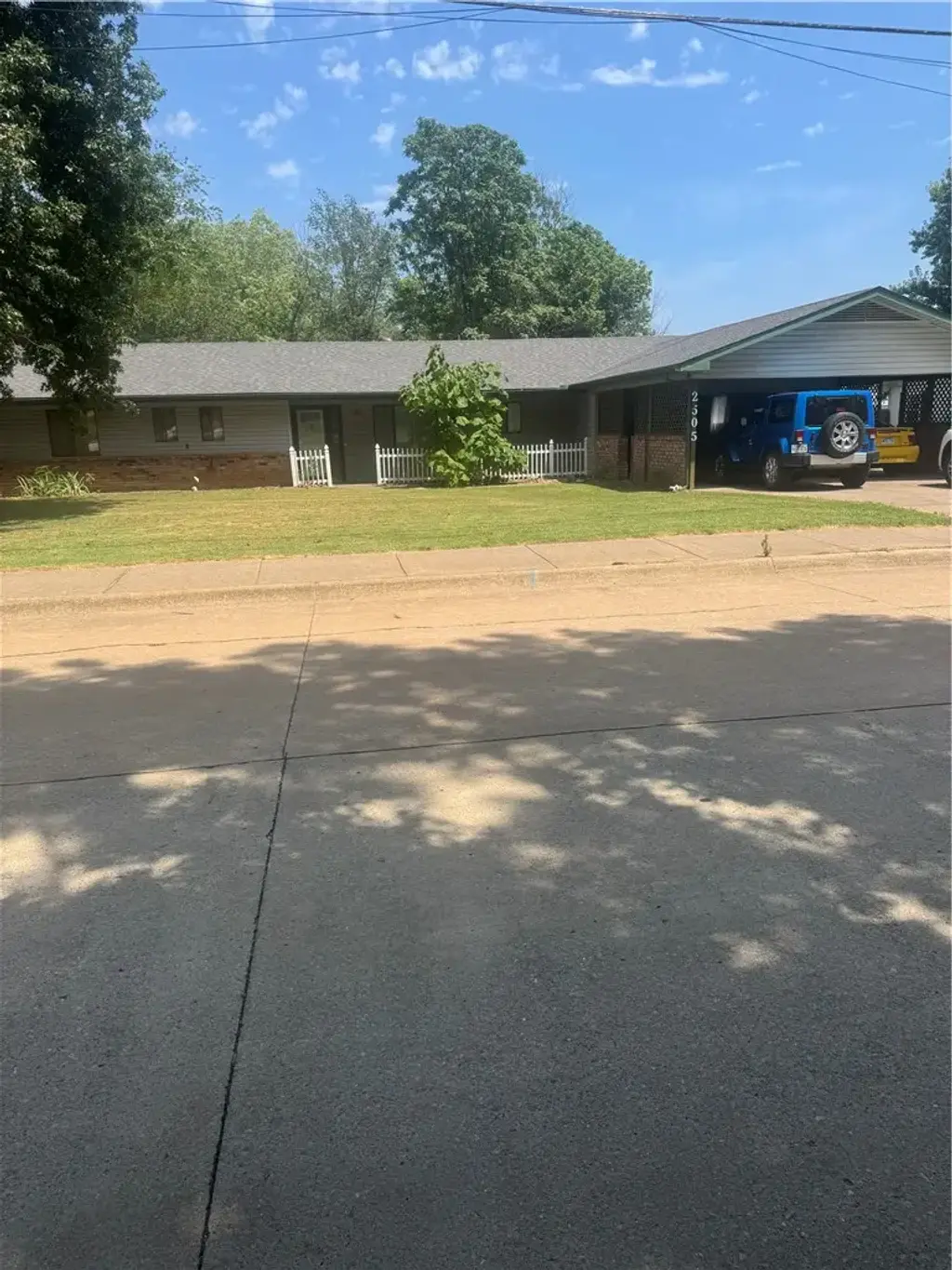 2505 Elm Street, Siloam Springs