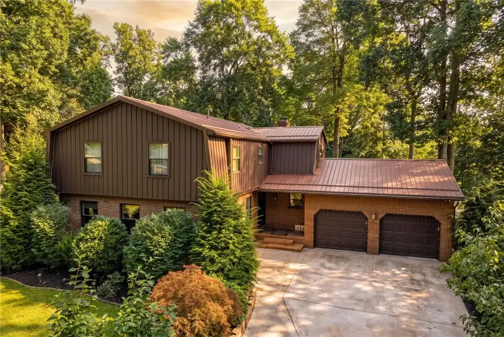 5120 White Oak Drive, White