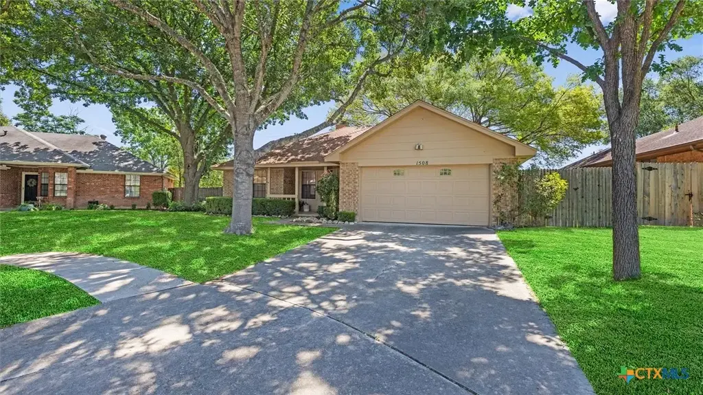 1508 Greenwood, Schertz