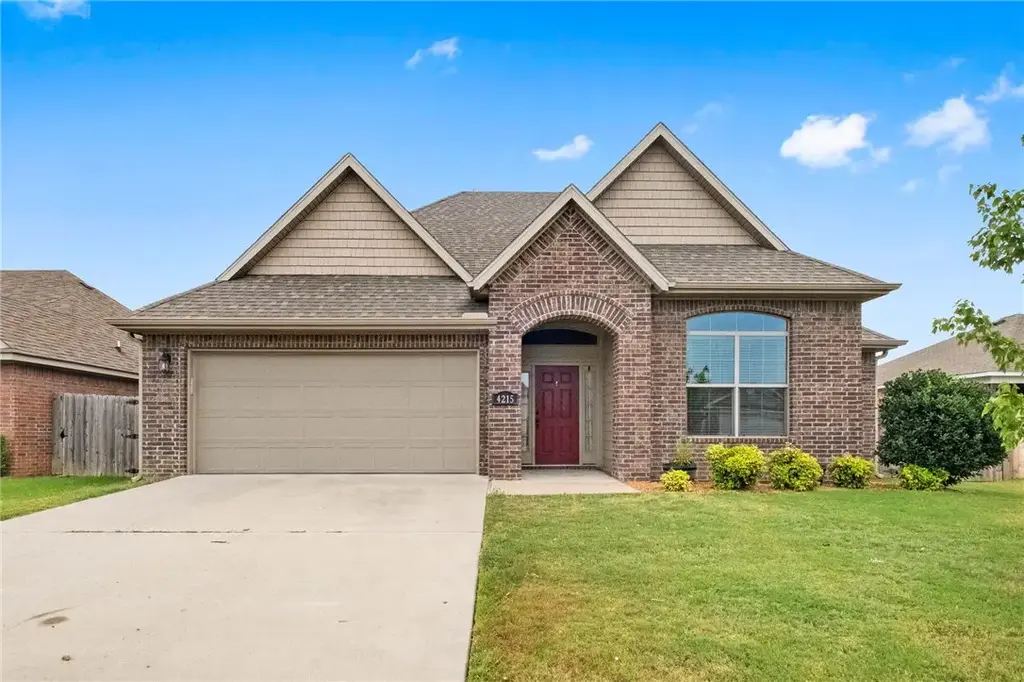 4215 Crosshill Cove, Springdale