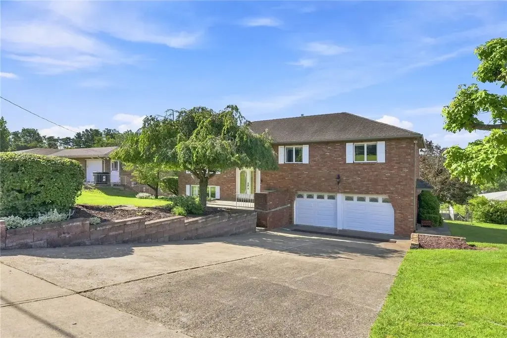 380 Helen Avenue , Monessen