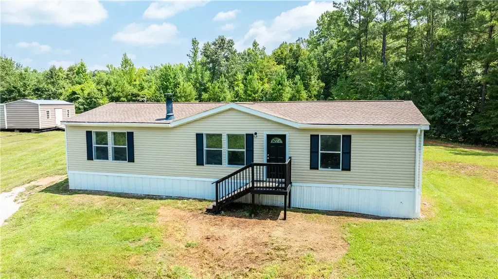 1651 Lee Rd 262, Opelika