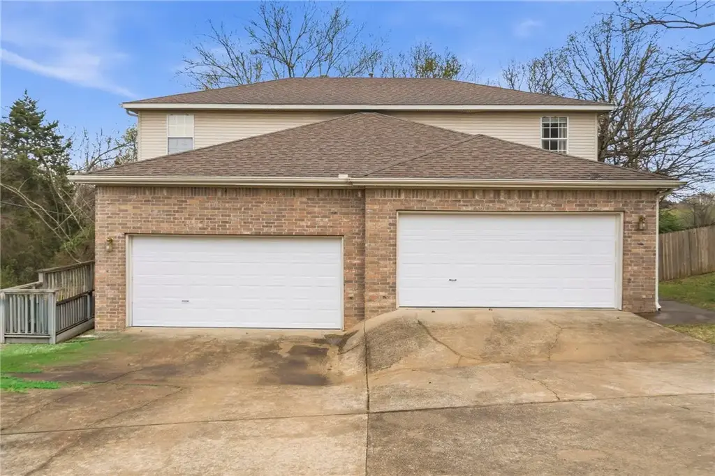 2270 & 2272 E Cinnamon Way, Fayetteville