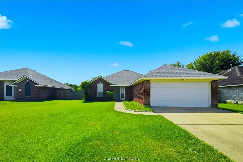 312 Pronghorn Loop, College Station