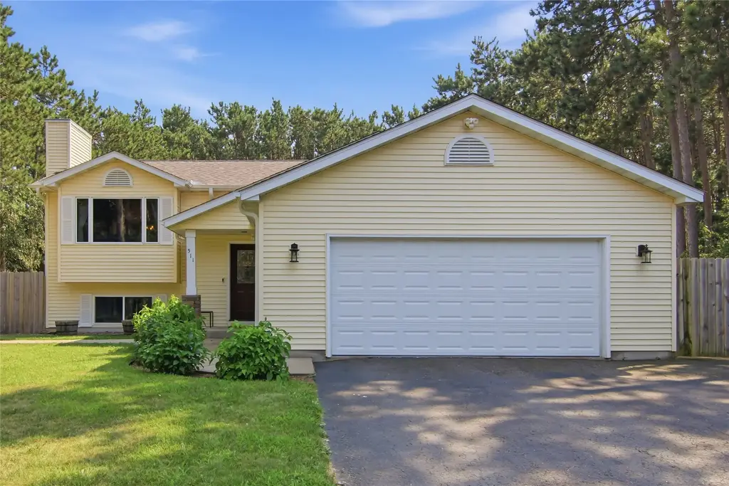511 S Beach Drive, Altoona