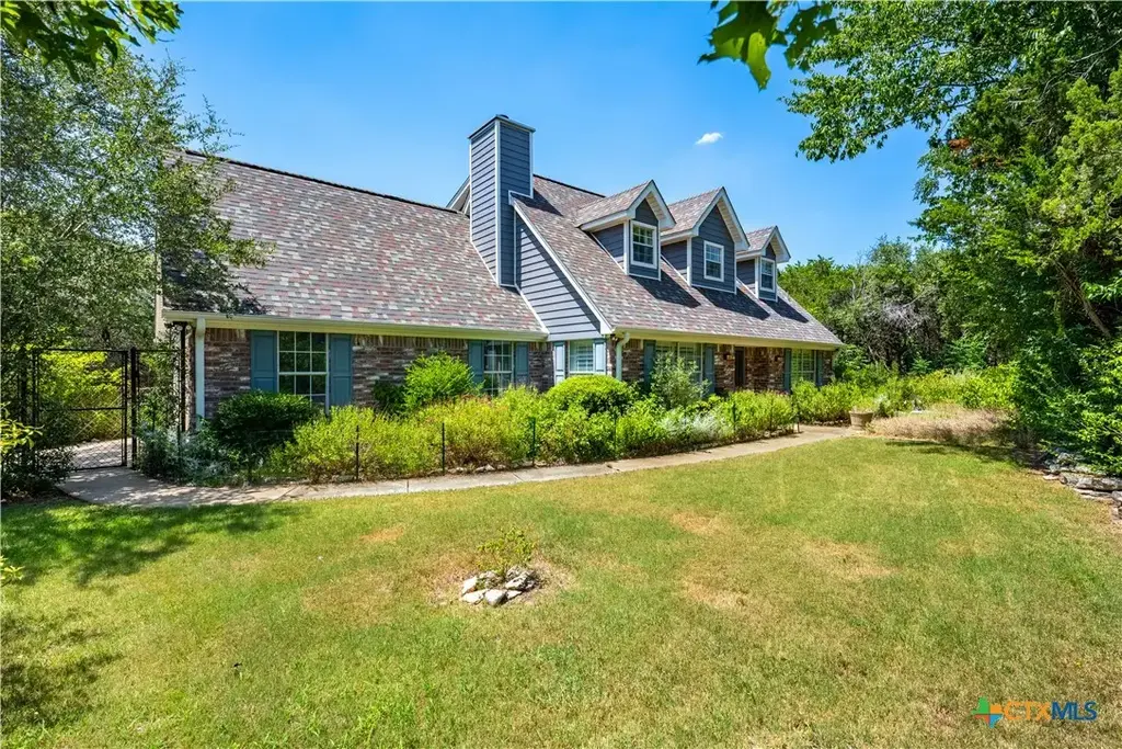10302 Rocking H Road, Salado