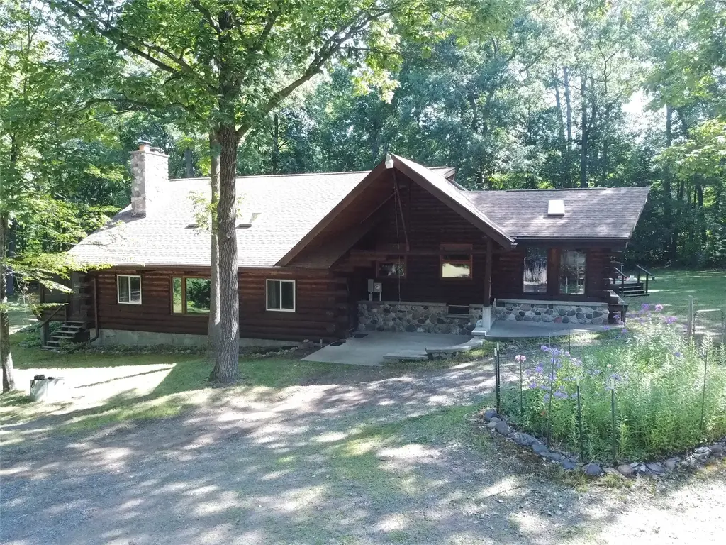 5630 N County Highway Bb, Stone Lake