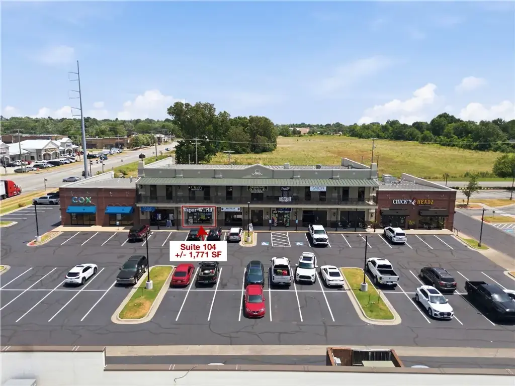 201 Sw 14th Street Suite 104, Bentonville