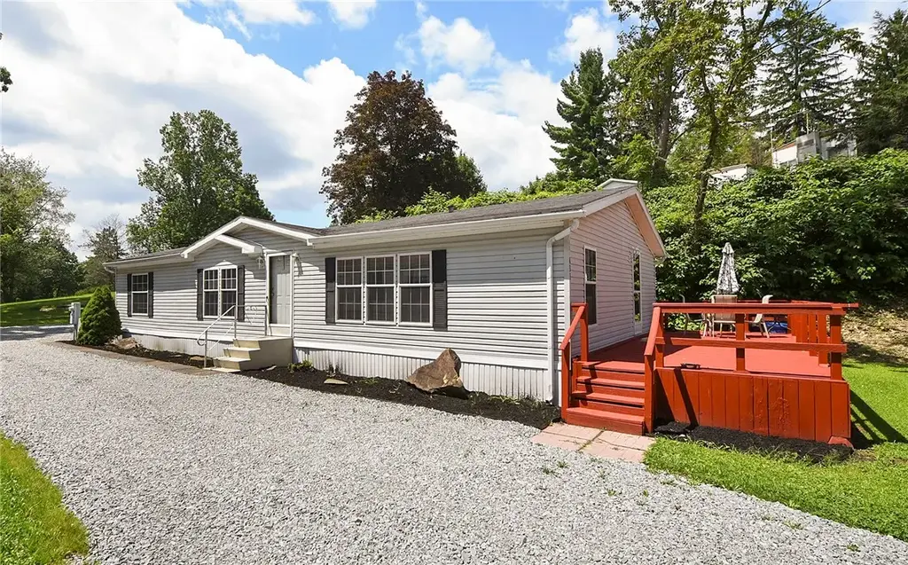 431 Illinois Lane 65, North Huntingdon