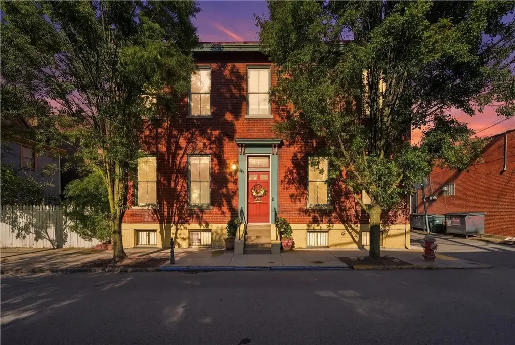912 Galveston Avenue , Allegheny West