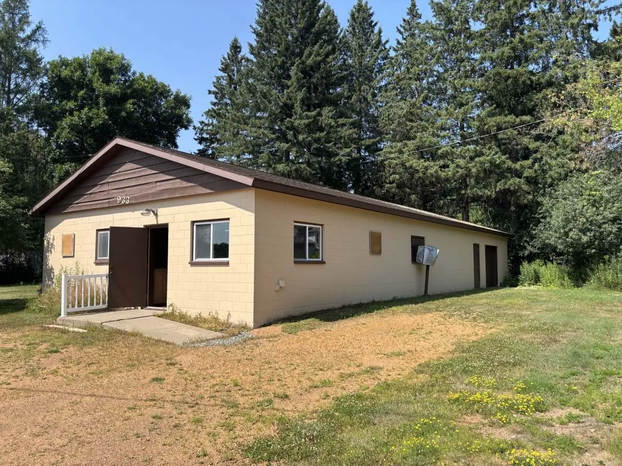 933-927 Pinos St, Rhinelander