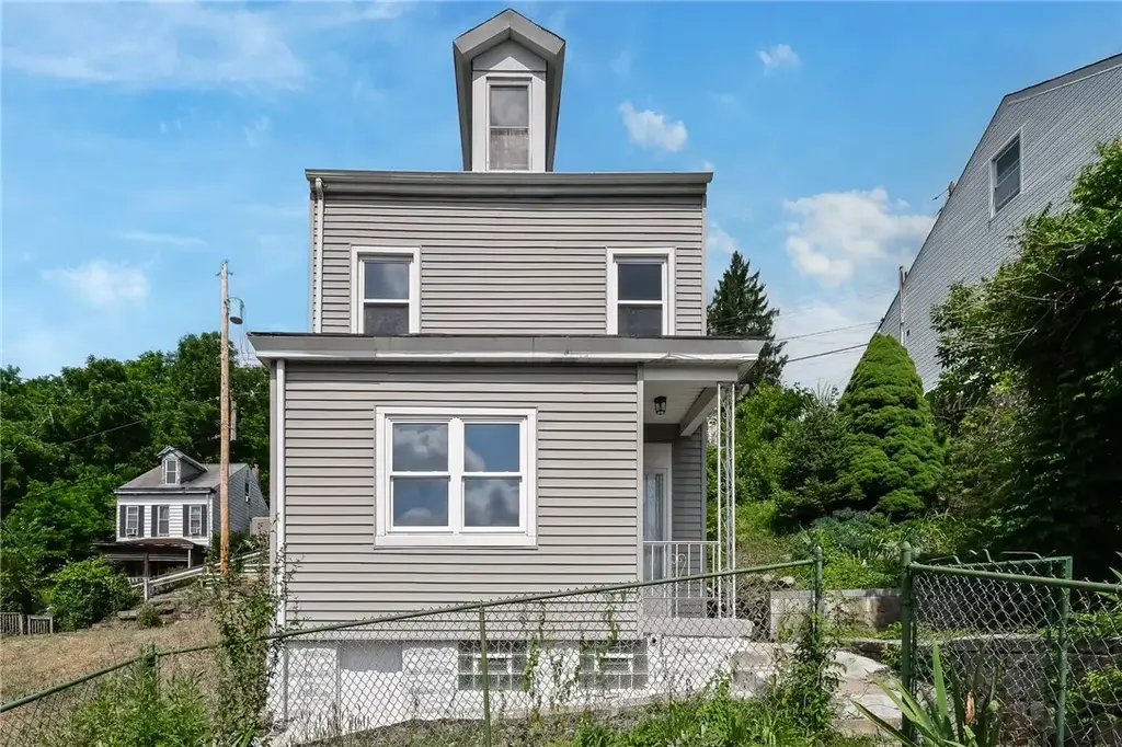 910 Obrien Street , Millvale