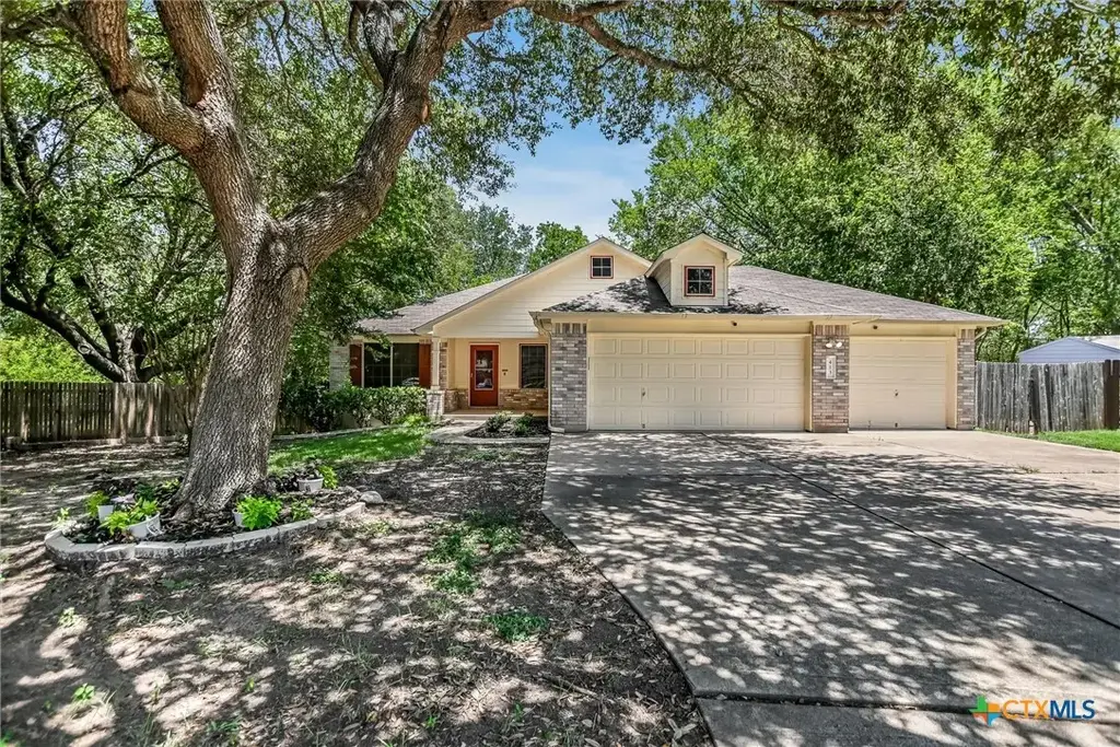 413 Patton Cove, Bastrop
