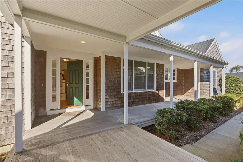 99 Ferry Landing Cir, Portsmouth