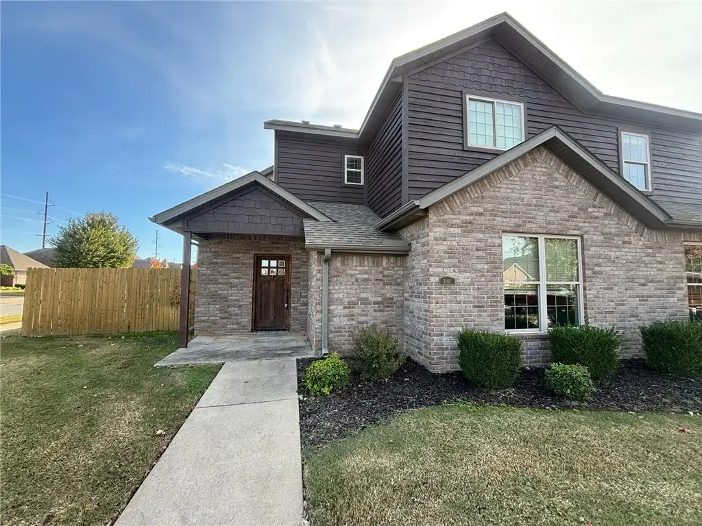 3101 Sw Warberry Avenue, Bentonville