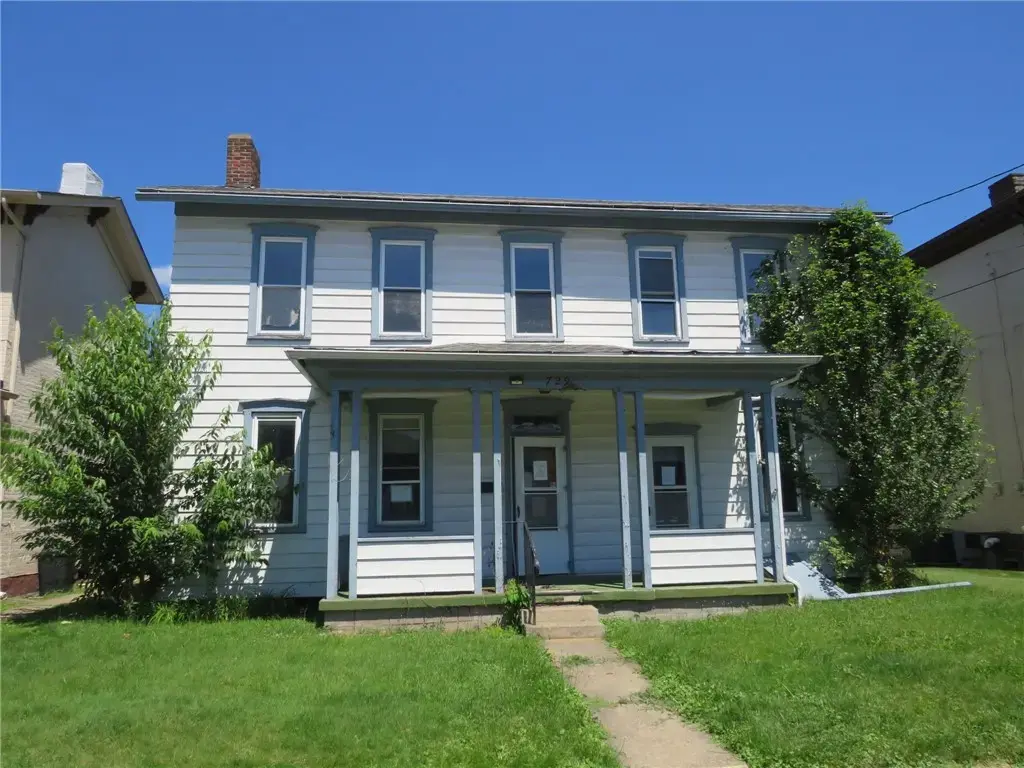 729 10th Avenue , New Brighton