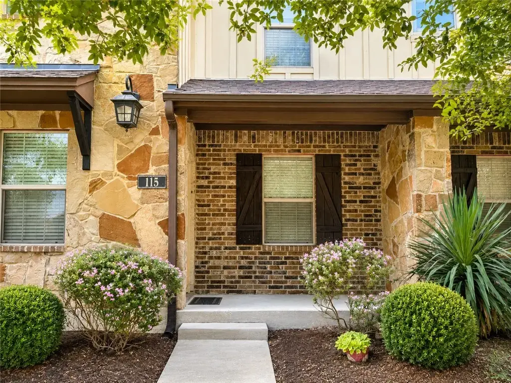 115 Armored Avenue, College Station