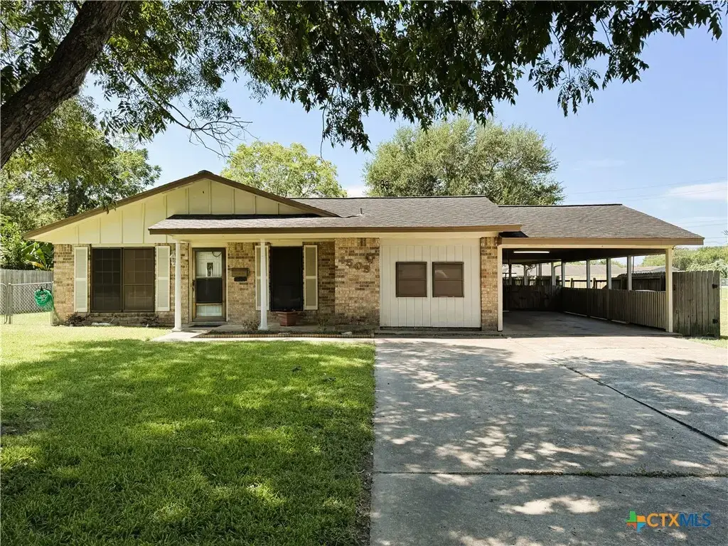 1505 E Polk Avenue, Victoria