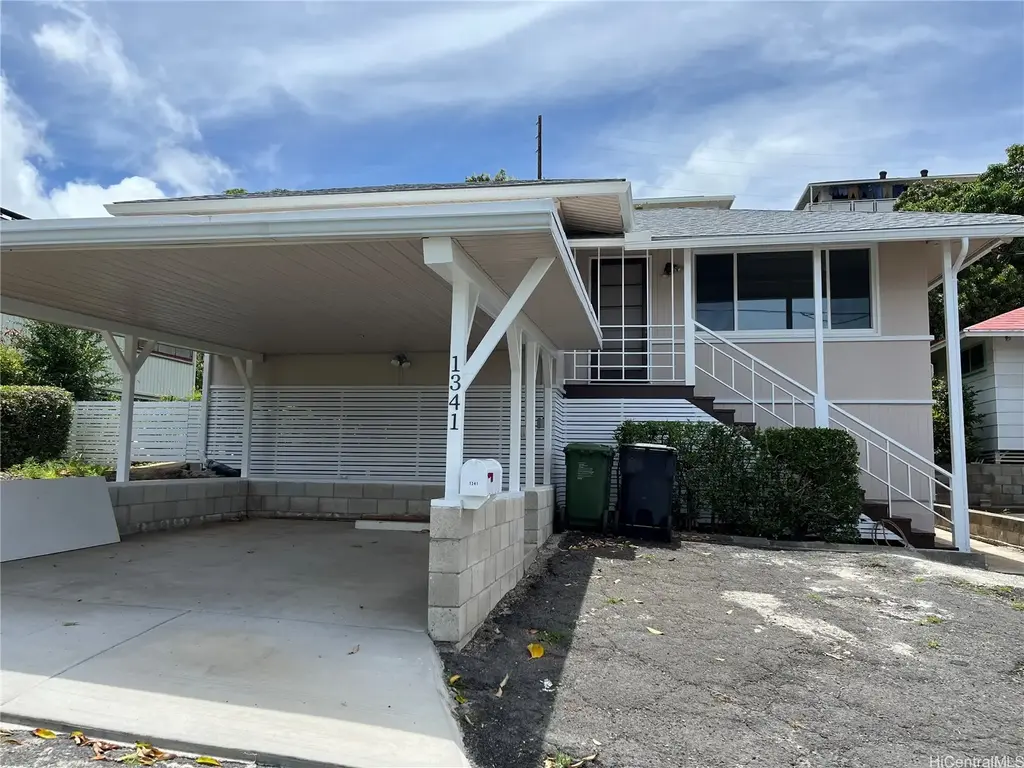 1341 Ekaha Avenue # Upstairs, Honolulu
