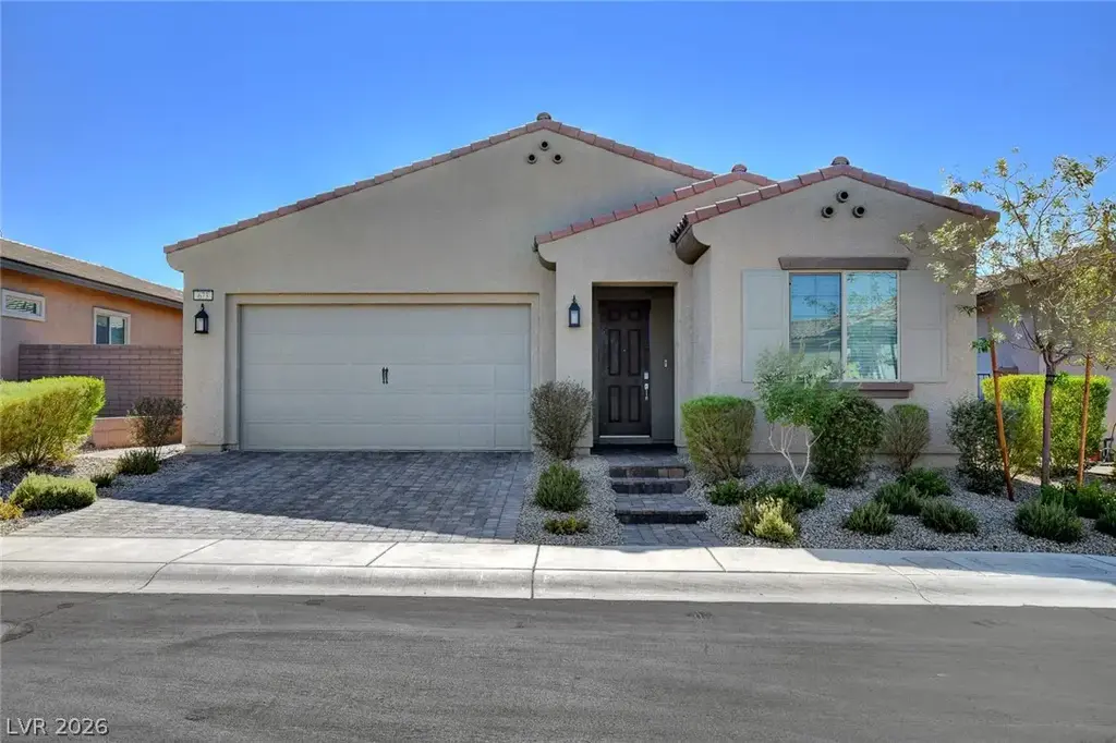 673 Sunlight Hill Street, Henderson