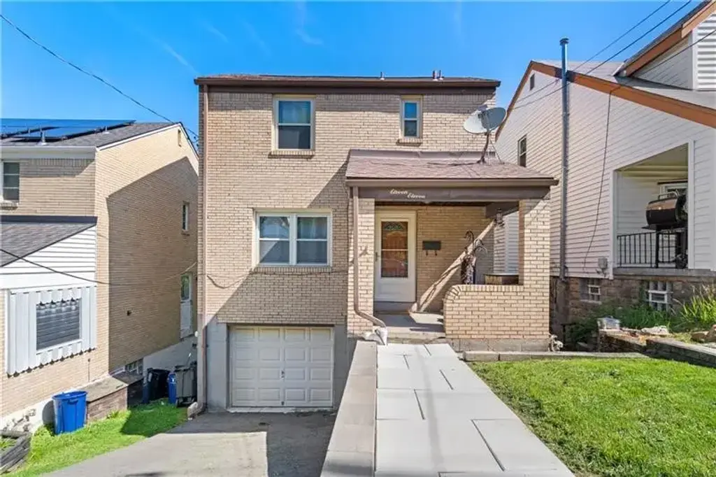 1111 Bellaire Avenue , Brookline