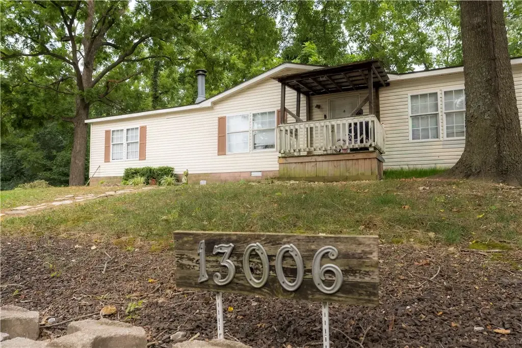 13006 Bettman Circle, Rogers