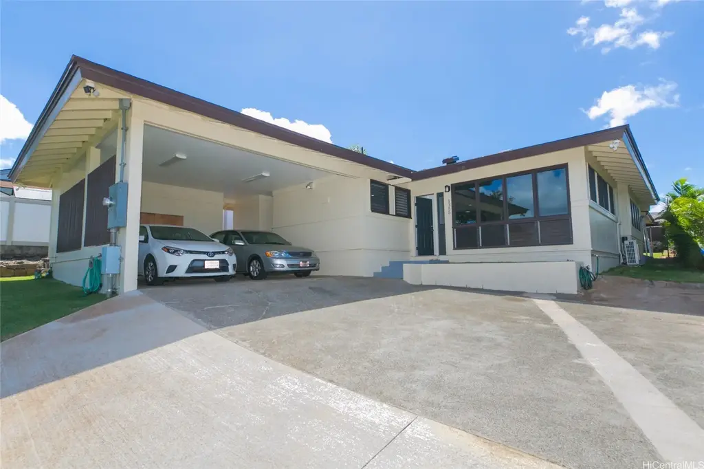 1355 Ala Napunani Street, Honolulu